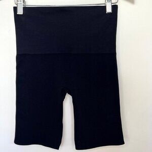 SPANX BLACK MID-RISE SHAPEWEAR MID-THIGH SHORTS SIZE MEDIUM